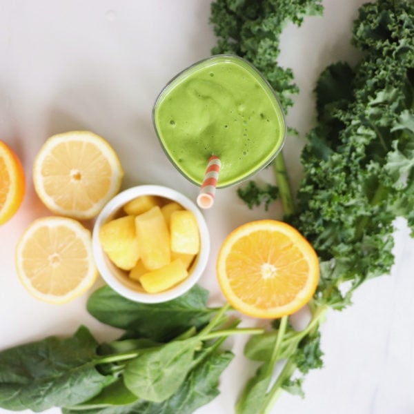 5-MINUTE PREGNANCY GREEN SMOOTHIE