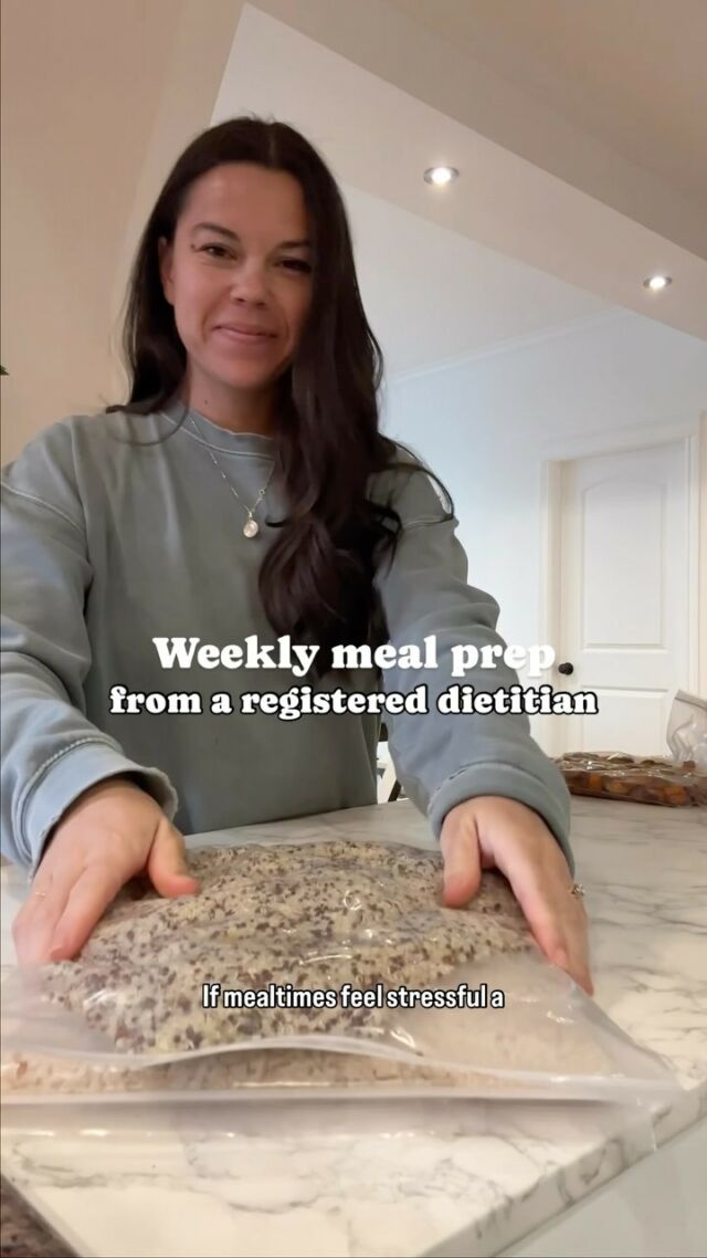 💥 5 meals planned out for you for the week below! (and exactly what I prepped). Save this post!

If meal times feel stressful this is a gamechanger

✨INGREDIENT PREP 

This is where you prep different ingredients that can be mixed and matched into various meals throughout the week (variety!) vs. 5 containers for chicken, broccoli and rice all week, or a big batch of the same soup or chili all week.

This weekend I spent about 1.5 hours and prepped the following for the week

✨ INGREDIENTS
—Quinoa
—Brown rice
—cubed tempeh
—Browned ground beef
—roasted sweet potatoe cubes &  fries
—Washed & cut broccoli
—diced onion
—Diced mushrooms (*tip use the food processor for anything diced!) 
—Peanut sauce
—Chipotle cream
—Turkey mix (half for burgers // half into meatballs
(Also prepped some veg and my French onion cottage cheese dip for snacks!) 

MEALS
1. Turkey meatballs in tomato sauce over quinoa (preppped: meatballs & quinoa)

2. Broccoli Tempeh peanut stir fry over rice (prepped: broccoli, tempeh, peanut sauce, rice) 

3. Black bean & sweet potato tacos with Chipotle cream sauce (2 & 3 inspired by @jenneatsgoood who I’ve been loving lately!) (prepped: sweet potatoes roasted, chipotle cream sauce) 

4. Lettuce wraps (with prepped: quinoa, ground beef and I acually ended up making the whole filling mix while everythign was out!)

5. Turkey burgers with sweet potato fries + salad kit

✨ Trust me if I can do this so can you! I used to be totally anti-meal prep but initially inspired to help my clients, I actually created a super streamlined version of this called The 3-2-1 method which our family now swears by too! 

💥 If you want 4 full weeks of meal plans done for you (meal prep, grocery lists, recipes etc!) I’ve decided to run a FLASH SALE on my 4 week meal plans! 

👇🏽Comment “EASY” below and I’ll send you the link to snag my 4 week meal plans for 20% off for the next 3 days only! 

Are you a meal prep/ planner or fly by the seat of your pants? 

#mealprepmadeeasy #dietitianmealprep #mealplanningmadeeasy #intuitiveeating #foodfreedom